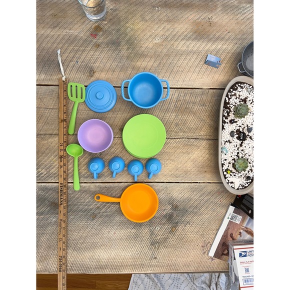 Green Toys Play Kitchen Set Kids OS Multicolor Excellent 17pc Cookware Tableware - Picture 6 of 11